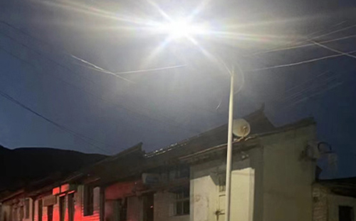 农村院子里最适合的临泽太阳能路灯亮度与安装要点 农村院子里最适合的临泽太阳能路灯亮度与安装要点