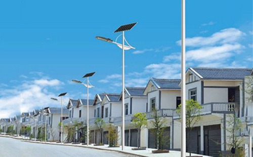 临泽太阳能路灯配置与在乡村道路照明中的应用